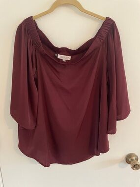 Jennifer Lopez Off-Shoulder Blouse in Wine/Purple